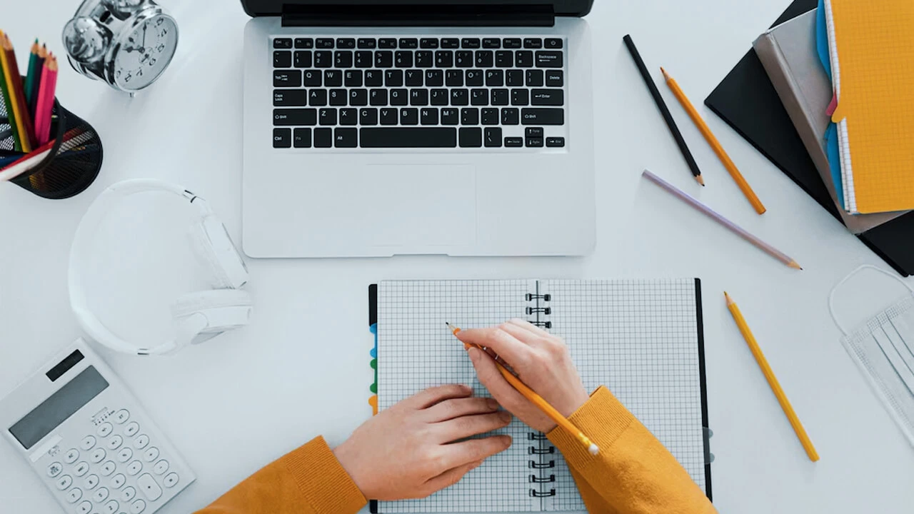 Autore Esperto Presso PA